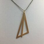 wolfkat ketting geometrics driehoek goud staafje goud